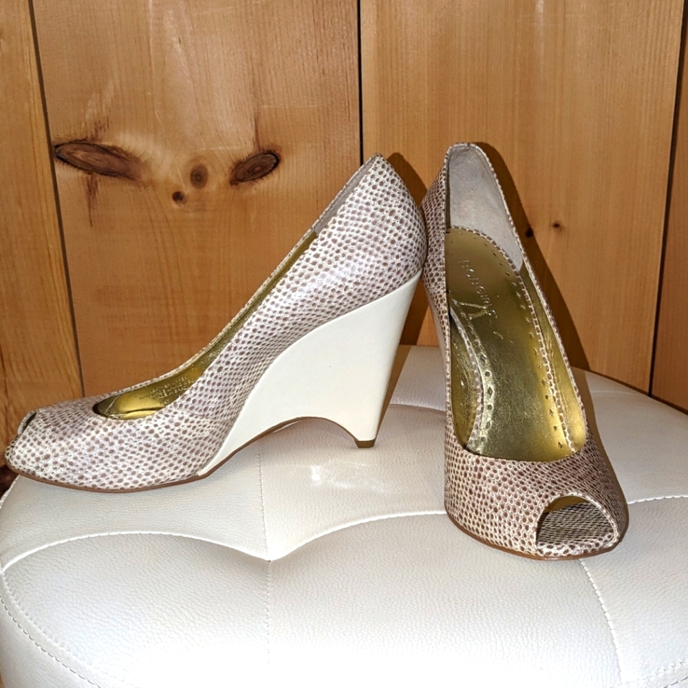 BCBGirls Cream and Gold Peep Toe Shoes